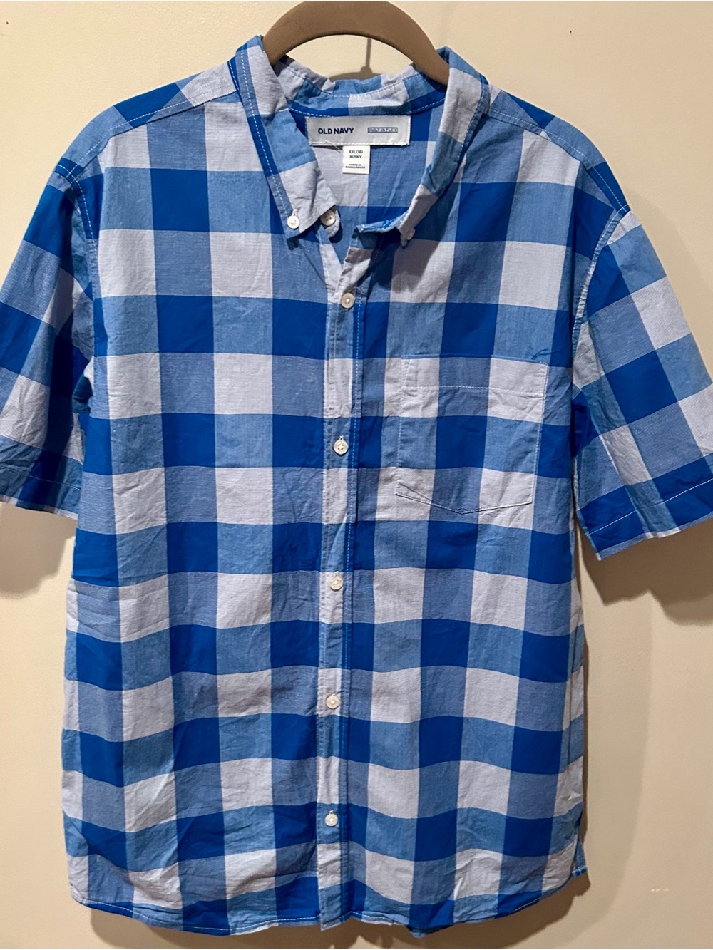 Old Navy Boys' Built-in Flex Short-Sleeve, Button-Down Shirt, Blue Check, 18H